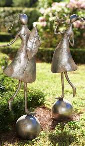 Gartendeko Metall Skulpturen Bronze Maennchen Figuren Herbst Blaetter Garten Deko Skulpturen Schone Geschenke