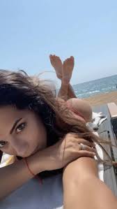 Raffaella Modugno's Feet << wikiFeet