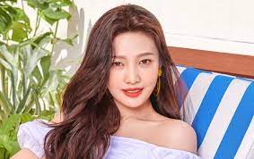 Doa pelet lewat senyuman ini akan memberikan pemahaman pada kita bahwa sangat penting untuk memperhatikan amalan ilmu pengasihan melalui senyum yang mungkin dapat memberikan kesan mendalam terhadap wanita yang ingin ditaklukkan hatinya. Joy Red Velvet Sambut Tahun Baru Dengan Senyum Manis Dapat Doa Ini Dari Netizen