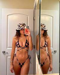 Madison Pettis Sexy Bikini Selfie (1 Photo) | #The Fappening