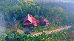 Kunjungan seorang usahawan dari singapura ke rumah hutan bonda rozita ibrahim yang tertarik dengan keistimewaan tersebut, bonda rozita ditawarkan peluang perniagaan yang cukup menarik. Rumah Hutan Bonda Rozita Makan Micro Usb N