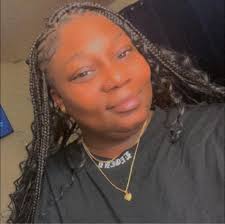 Dashay Lewis's Instagram, Twitter & Facebook