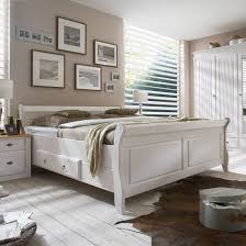 Nutzen sie ihren vorhandenen lattenroste 100 cm x 200 cm. Home24 Maison Belfort Massivholz Doppelbett Cenan 200x200 Cm Kiefer Massivholz Weiss Gebeizt Mit Bettkasten Moebel Suchmaschine Ladendirekt De