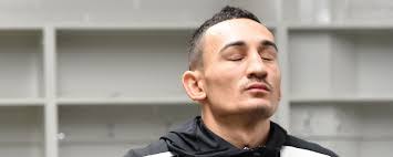 Louis Chapman's Instagram, Twitter & Facebook