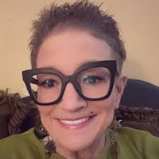 Laurel Schultz-Kopff (@laskopff)