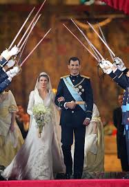 Sämtliche styles in allen größen finde ein geschäft in deiner nähe. Herzogin Kate Charlene Von Monaco Letizia Von Spanien Co Luxuriose Millionen Feste Doch Diese Hochzeit War Die Teuerste Bunte De