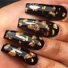 Prom Black And Gold Acrylic Nails Black And Gold Nail Color Coffin Style Acrylic Nails Gold Leaf Nail Designs Long Nails Nail Goals Nai Black Gold Nails Gold Acrylic Nails Luxury Nails