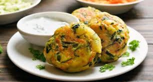 This quick and easy spinach & potato (aloo palak) curry recipe is healthy, full of authentic flavor, and naturally vegetarian (or vegan, if you omit the ghee). Eid Al Fitr Healthy Eid Recipes You Must Whip Up This Weekend Thehealthsite Com