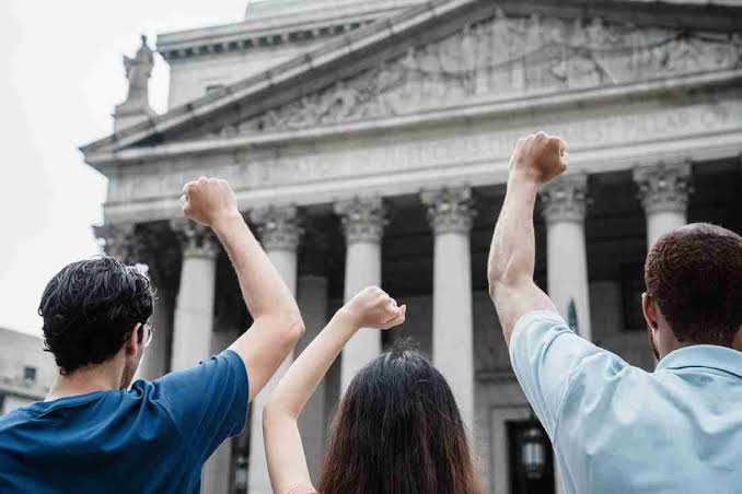 Diferencia entre democracia y república: Características y ejemplos