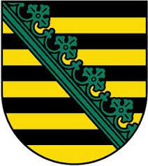 Die dienstflagge des bundeslandes, die von staatlichen stellen geführt wird, trägt zusätzlich das wappen sachsens Wappen Und Flaggen Sachsen De