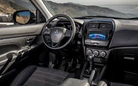 Comparison Mitsubishi Asx Xls 2018 Vs Suzuki Vitara Sz5 2018 Suv Drive