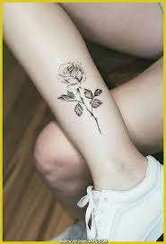 Kleine Handgemachte Tattoo Ideen Rose Kurz Tatowierungen Aus Blumen Rose Tatowierungen Schones Tattoo Tattoos Rose Tattoo Ideen Rosen Tattoo Frau Kleine Rose Tattoo