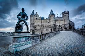 Een bezoek aan het steen is de ideale start van jouw citytrip in antwerpen. Foto Van Het Steen Fotogeniek Antwerpen Joel Verheyen