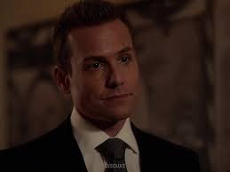 Harvey y Donna: Hablando de Suits