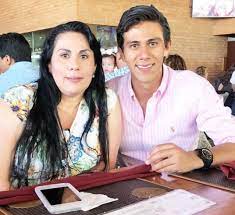 Barney y sus amigos es una serie de televisión estadounidense para niños en edad preescolar creada por sheryl leach. Mama De Macias Confidente E Impulso Del Delantero Quadratin