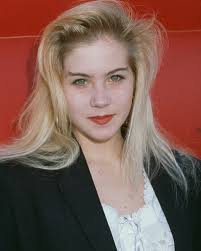 Christina Applegate Says Fraudsters Called Her MS Condition an 'Illness'