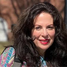 Candace Walsh's Instagram, Twitter & Facebook