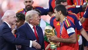 حذف ترامپ و اینفانتینو از عکس قهرمانی اسپانیا با هوش مصنوعی (+عکس)