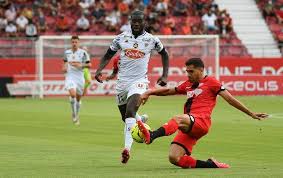 Tottenham have offered a contract to striker wilfried kanga. Football Wilfried Kanga Angers Sco Signe A Kayserispor Officiel Sport Angers Maville Com