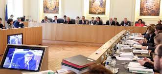 Les français se sont peu mobilisés pour le premier tour des élections régionales du 20 juin 2021 a 20h, au a 17h, la participation s'établissait ainsi à 26,72% en france métropolitaine, en chute libre par rapport aux régionales de décembre 2015 (43,01%) et départementales de mars 2015 (42,75. Elections Departementales Premier Tour D Horizon En Indre Et Loire