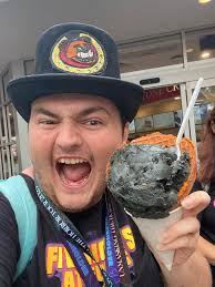 Anyone see the people getting trespassed near curse of the werewolf?