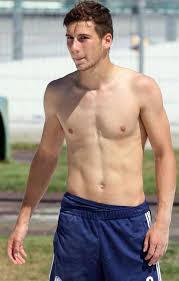 Горецка леон (leon goretzka) футбол полузащитник германия 06.02.1995. Pin On The Man Crush