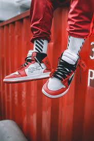 Off white jordan 1 wallpaper. Off White X Air Jordan 1 On Feet Images Hypebeast