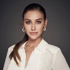 Lauren Spurlin (@lauren.s.estates) • Instagram photos and videos