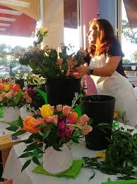 Maybe you would like to learn more about one of these? Alice S Table Parties Gives Lessons In Flower Arranging In Cape Coral Swfl