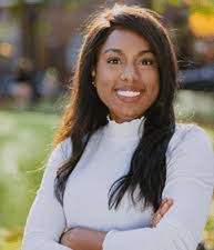 Vanessa Holman's Instagram, Twitter & Facebook