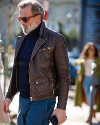 Comment Choisir Et Bien Porter Le Col Roule Mens Street Style Mode Decontractee Pour Homme Tenue Decontractee Pour Homme