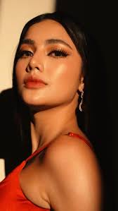 Yesterday’s shoot w Jane De Leon!, Watch out for that 10 second mark! What  a tease. 👀, 🎥: Me @kawinganstudios , makeup: @rbchanco , hair:  @johnvalle20 , styling: @cathsobrevega @jobonacpil , 📷: ...