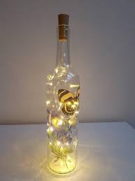 Lightbottle Bottle With Light Chain Zen Like Picture Light Chain Hand Painted Bottle Hand Painted Com Imagens Garrafas Decoradas Garrafas Arte Em Garrafa