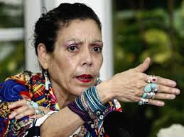 Habla, habla e insulta: El discurso bipolar de Rosario Murillo contra la  Iglesia católica