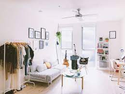 A Pinterest Engineer S Sf Studio Is Minimal Modern And Musical One Bedroom Apartment One Bedroom Flat Studio Apartment Layout