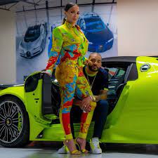 Dj Envy - Postingan Facebook