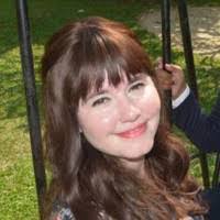 Cora Dean's Instagram, Twitter & Facebook