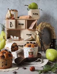 Muffins Con Purea Di Pera Nocciole E Gocce Di Cioccolato Senza Uova Senza Burro Yummyo Clock