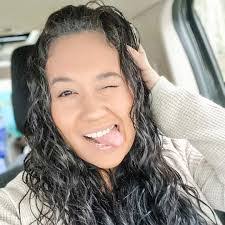 Amanda Spiegel's Instagram, Twitter & Facebook