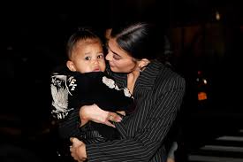 Kylie jenner is a billionaire and she's been feeling very generous during her partnership with ellen for the record, stormi was nonplussed and didn't seem all that concerned. Kylie Jenner Can T Wait To Have More Babies Post Travis Scott Split