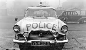 Black And White Police Car Uk Pin On Police Cars