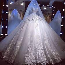 830 Likes 16 Comments Gelinlik Nisanlik Abiye Gelinlikbeyazruya On Instagram Arkadaslarinizi E Custom Wedding Dress Wedding Dresses Ball Gowns Wedding