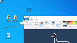 Untitled goose game is a game that took the internet by storm. Die Gans Aus Untitled Goose Game Terrorisiert Jetzt Pc Desktops