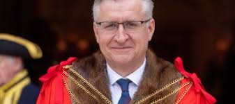 City of London elects veteran financier as next Lord Mayor