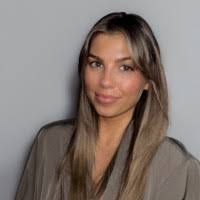 70+ "Erika Schmidt" profiles