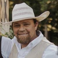 Zachary Mclamb's Instagram, Twitter & Facebook