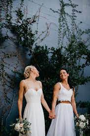 This Modern Rustic Lombardi House Wedding Is A Pinterest Dream With Copper Accents Junebug Weddings Lesbian Wedding Photography Lesbian Bride Lesbian Wedding Attire