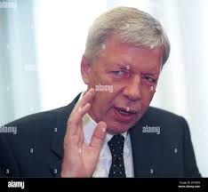 Werner Müller, Federal Minister of Economics, independent. [automated  translation] Stock Photo