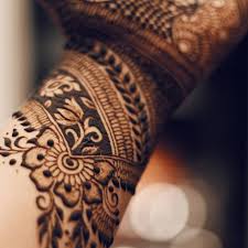 65 Festliche Mehndi Designs Feiern Sie Das Leben Und Die Liebe Mit Henna Tattoos