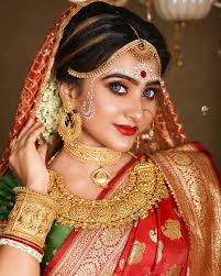 Pin By Duba Koorxx On Bengali Bridal Makeup In 2020 Bengali Bridal Makeup Indian Wedding Fashion Indian Wedding Bride